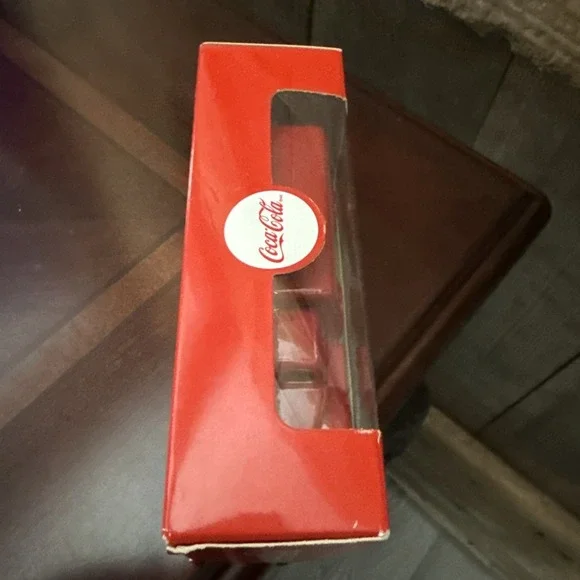 Coca-Cola 1937 Bottle Truck Diecast 1:87 Scale - Picture 5 of 10